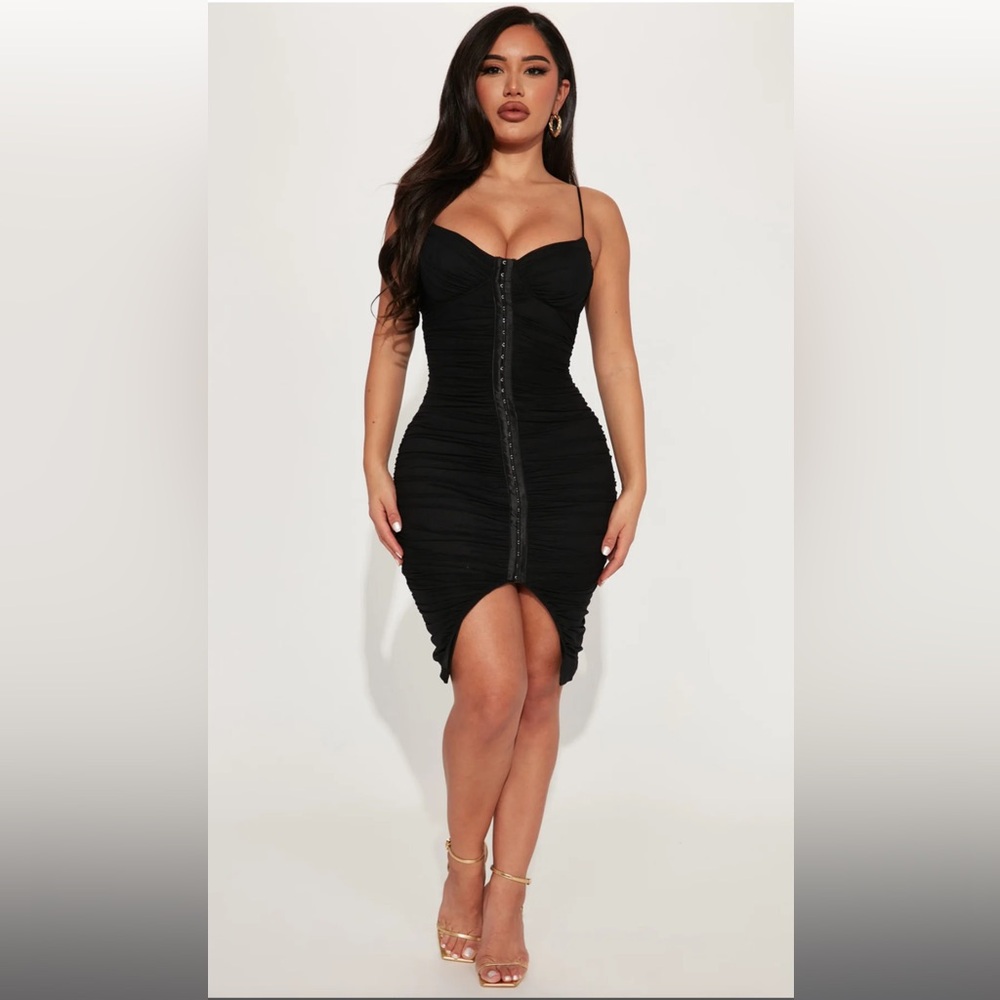 Elegant Black Ruched Dress